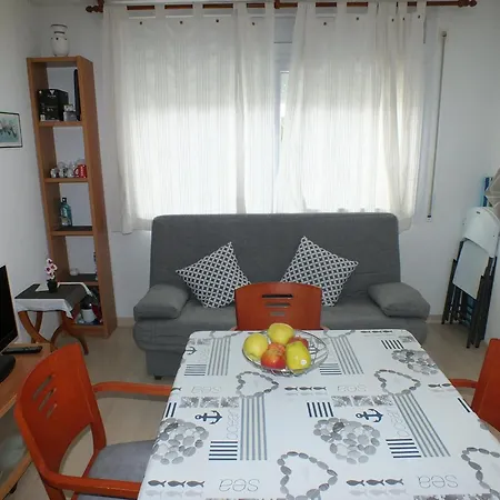 Con Piscina Comunitaria Y Parking En Roses, Cerca De Playa Y Actividades - Es-204-15 アパート *