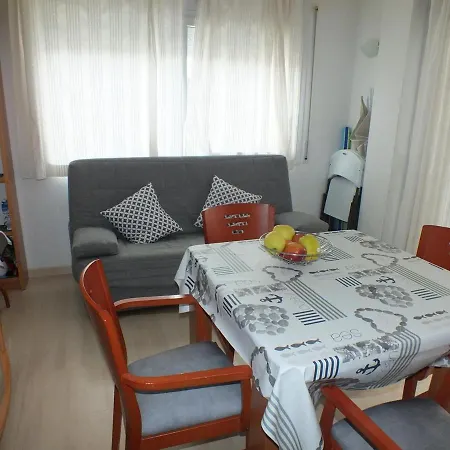 Con Piscina Comunitaria Y Parking En Roses, Cerca De Playa Y Actividades - Es-204-15
